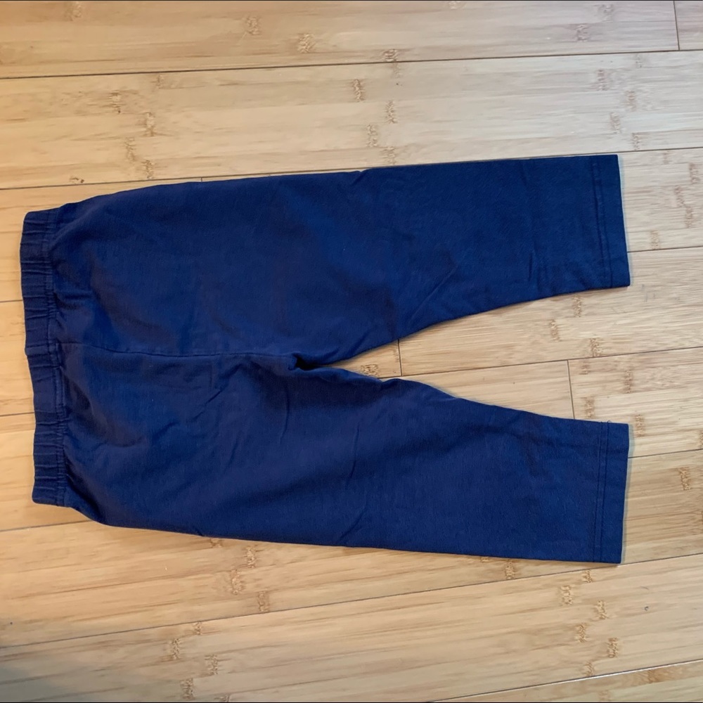 𝅺Hanna Andersson girls navy capri leggings size 120/6